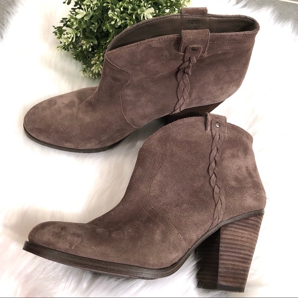vince camuto short boots